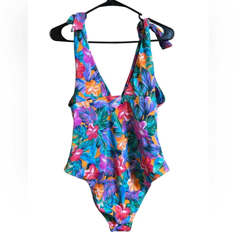 Swimsuits for All Tropical Floral  Swimsuit - Picture 5 of 8